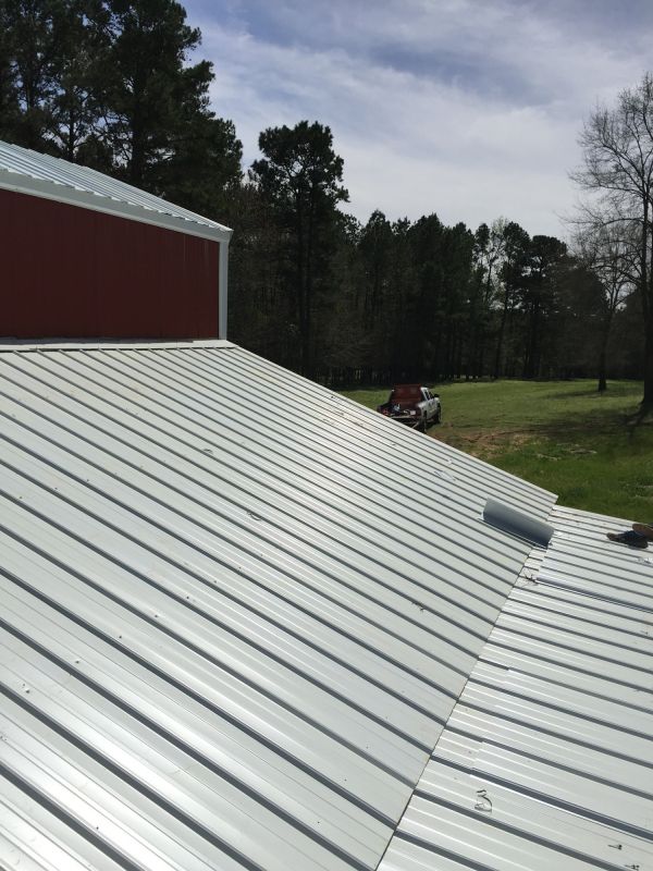 Barn Roof Construction in Cumberland, MD